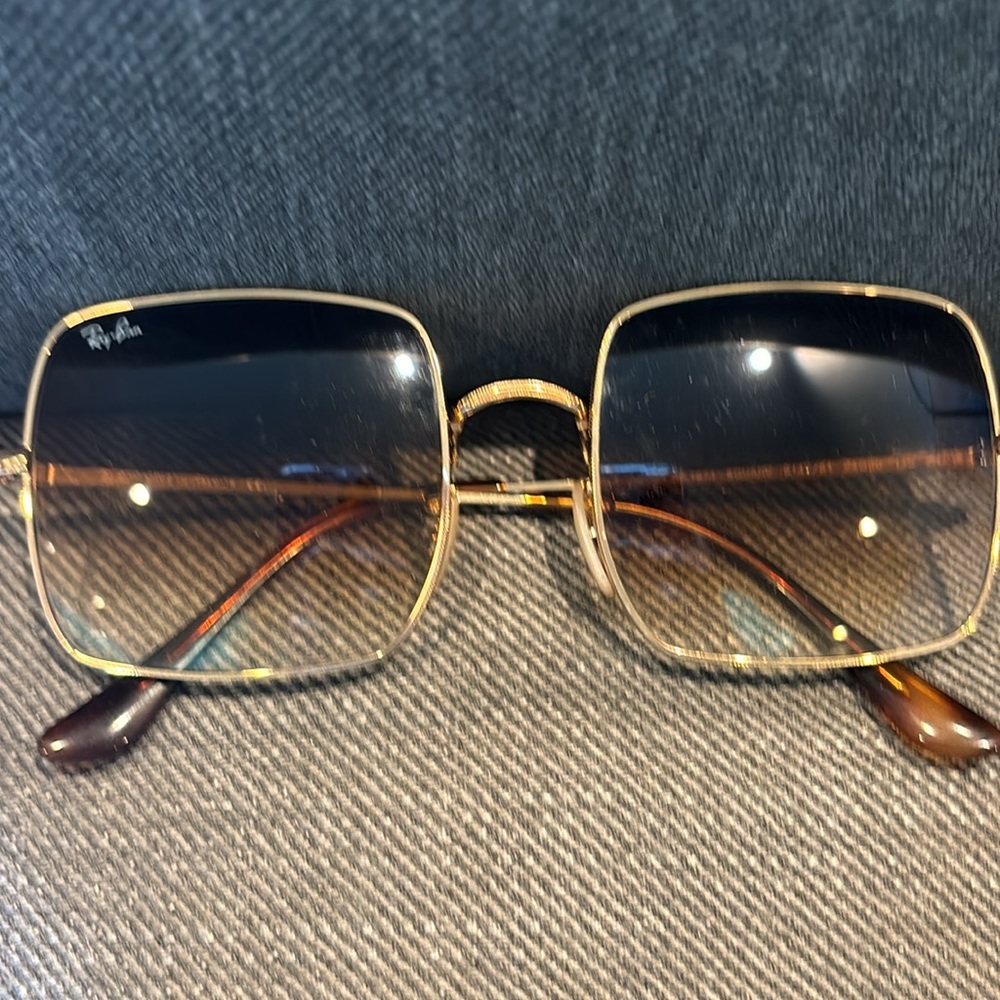 Ray Ban Sunglasses - Picture 2 of 2